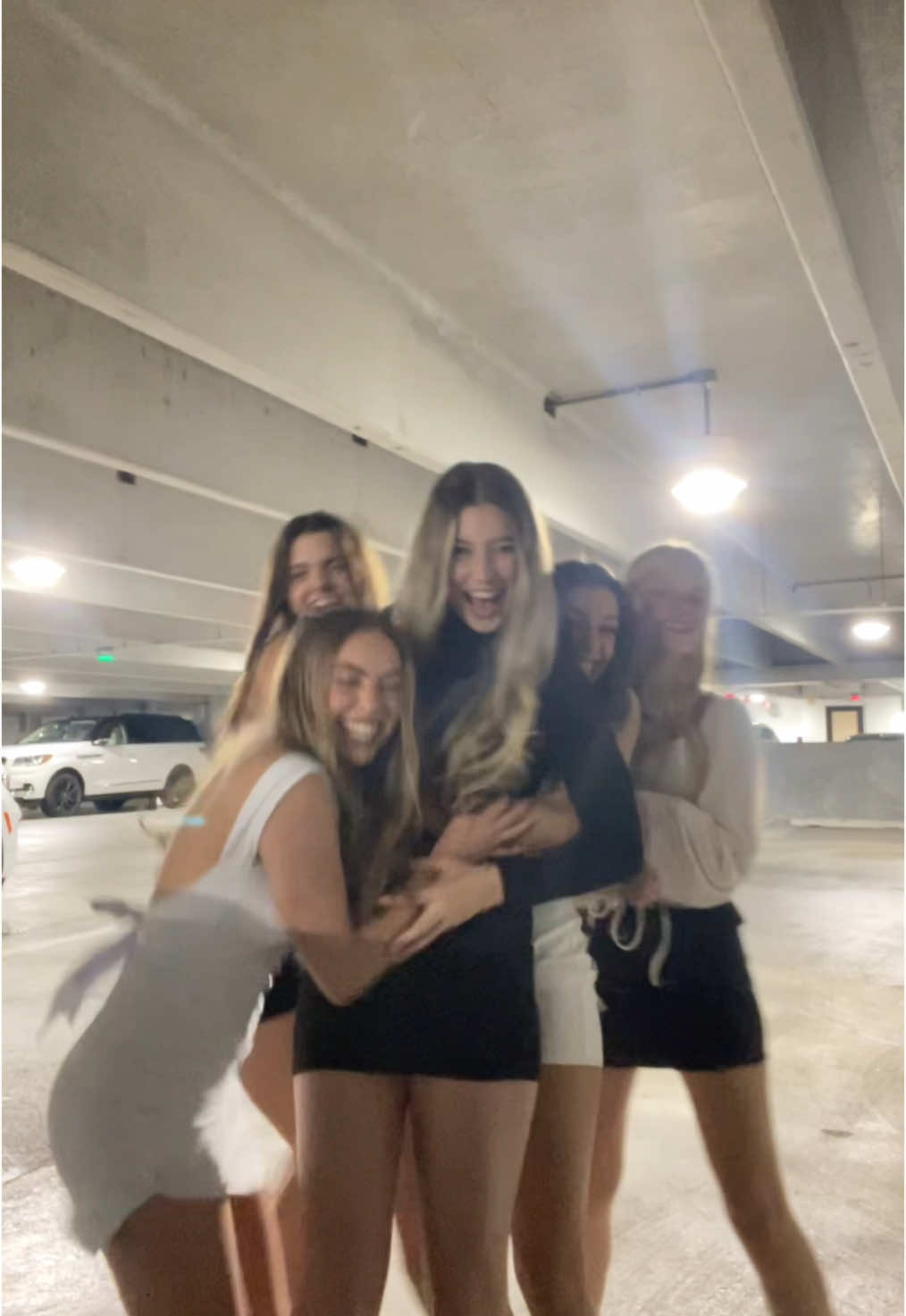 NYE with my girls 🥂   @Lizzie @Anna @S🌞LEIL @aubrie 