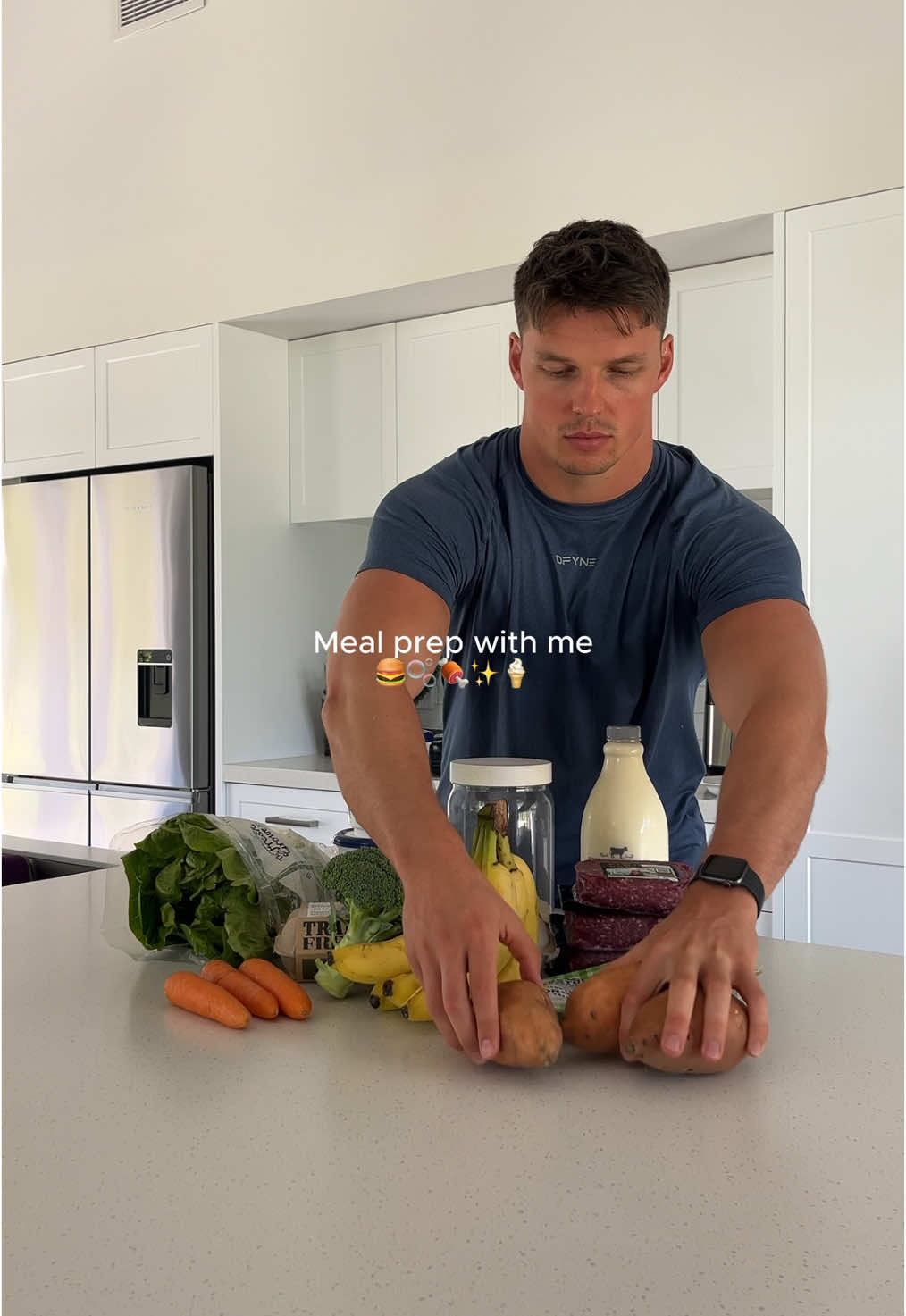 It’s that time of the week again. This 3-day prep will keep me going strong until New Year’s. I can’t believe it’s 2025 in a few days! The goal is simply maintaining lean muscle mass whilst on a cut, and of course focusing on high-quality whole foods!!  🍗 Honey soy chicken stir fry 🍖 Ground beef, sweet potato and avocado 🍔 Bun-less burger bowls 🍓 Strawberry ‘Nice’-cream + plenty of assorted snacks throughout the day that don’t need any prep—tons of boiled eggs and fruit 🍌 Full fit from @DFYNE / code SCOTT Supps from @myprotein / code SCOTTV #asmr #weeklymealprep #highprotein #fitnessmotivation #healthyfood 