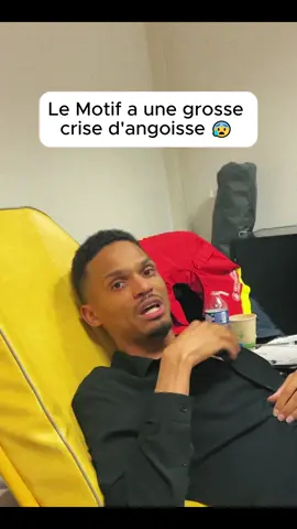 Le Motif a une grosse crise d'angoisse dans la dernière vidéo d'Océane 😰​😰​ #lemotif #oceaneamsler #oceane #crisedangoisse #youtubers