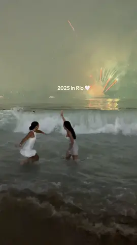 Starting the new year with this vibe #CapCut #riodejaneiro #anonovo #rio #newyear 