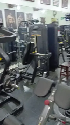 Mentahan Di Gym #mentahan #vidio #gym #workout #workoutmotivation #homeworkout #homegym #workfromhome #binaraga #bodybuilding #mentahanvidio #tiktok #trending #viral 