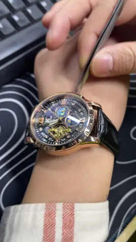 #tiktokmademebuyit#dealdrops#spotlight#trending#watch#bussiness