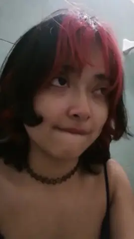 my girl friend farts on toilet #girlfart #fart #girl 