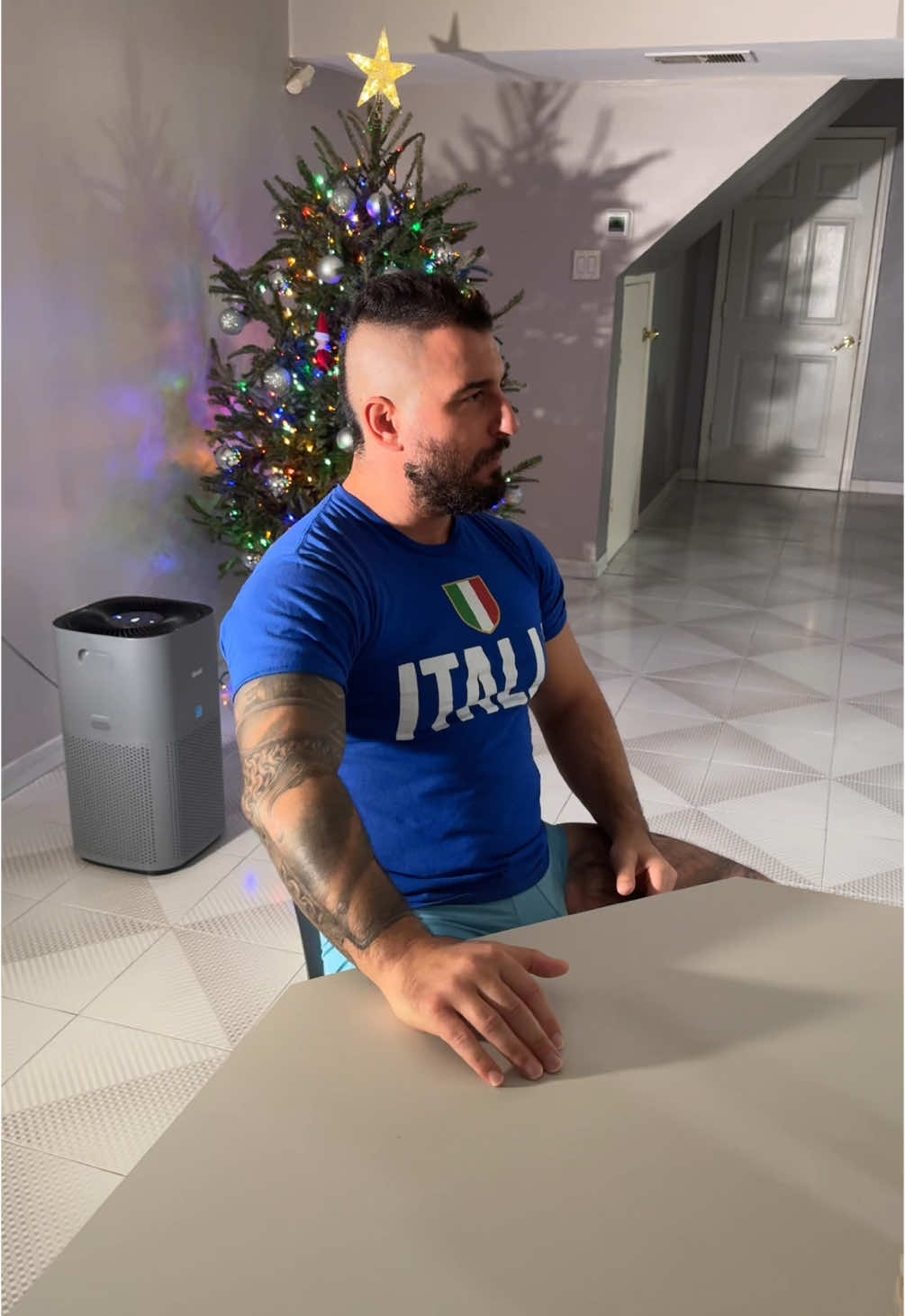 The real cugine has spoken.  #CUGINE #CUGINO #ITALIA #ITALIANMAN #Pride #GINNY #GREASEBALL #COMEDY #THETRUTH #LAVERITA #VIRAL #PIZZAIOLO #PIZZA #FYP #EXPLORE #CREATORSEARCHINSIGHTS #TIKTOK #MENOFTIKTOK #TATTEDMEN #FORZA #ITALY 