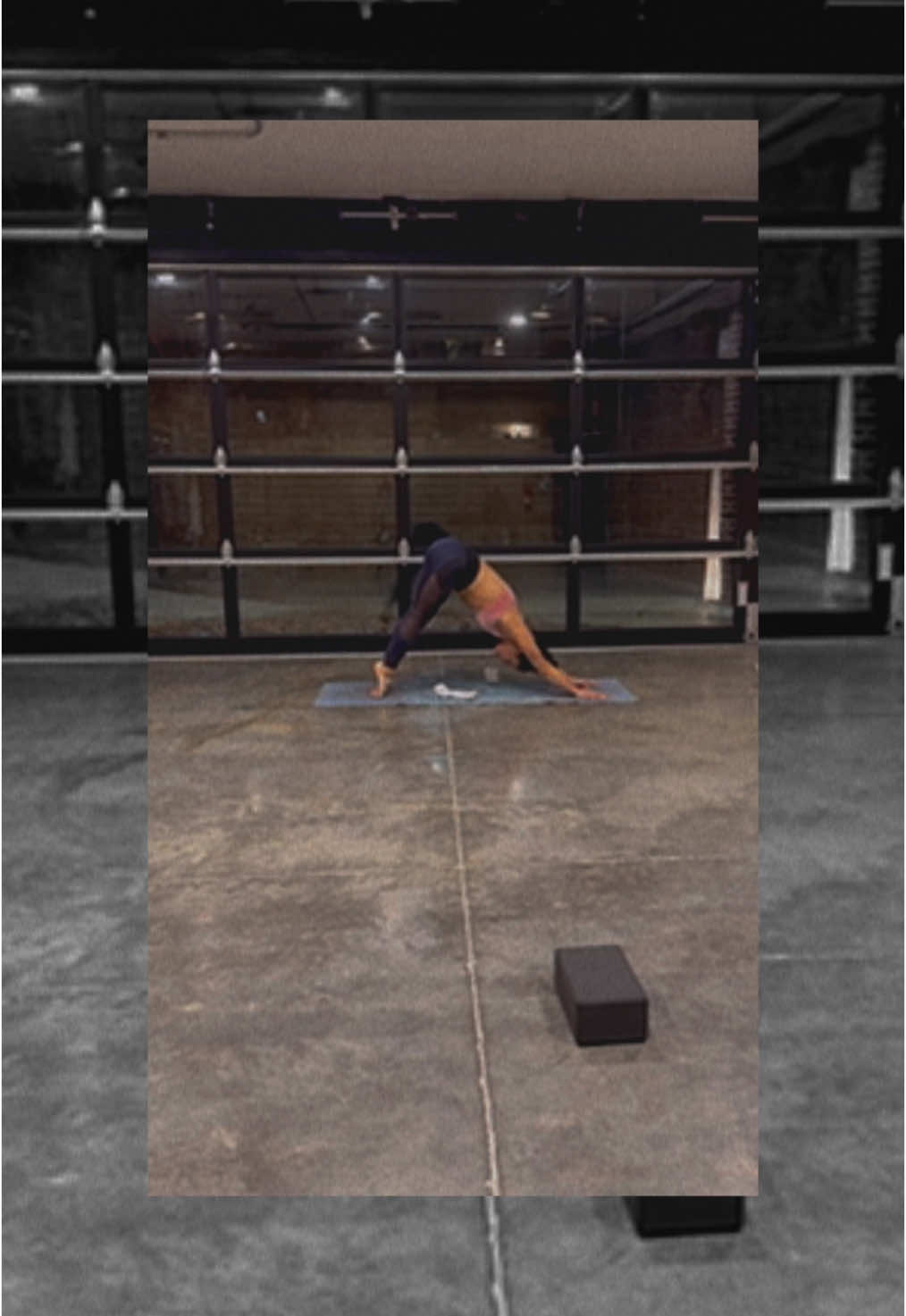 New Years Day hat trick.  crow -> take off socks -> chaturanga. #FYP #TRENDING #YOGA #HOTYOGA #NEWYEAR #WINTER #MINDFULMOVEMENT #CROW #HUDSONVALLEY #NEWYORK #FOLLOWING #2025 #ARMBALANCE #CHALLENGE #TIKTOKPARTNER 