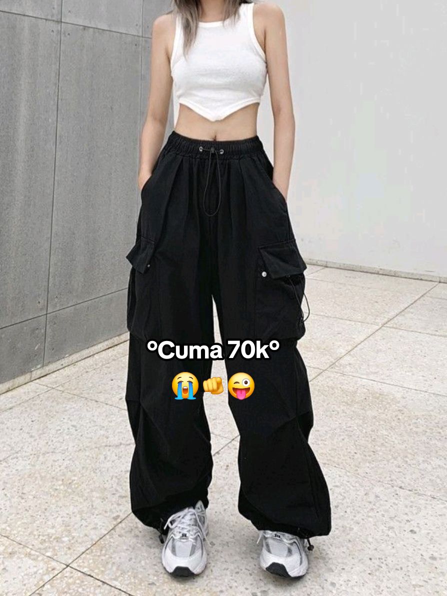 Outfit ala korea emang best bgtt🥵kalian wajib punya sih🫵😜 #outfitkekinian #outfitideas #outfitkorea #koreanstyle #celanacargo #celanawanita #terbaru2025 #outfitlebaran #lebaran2025 #wibgajian #megaguncang1212 