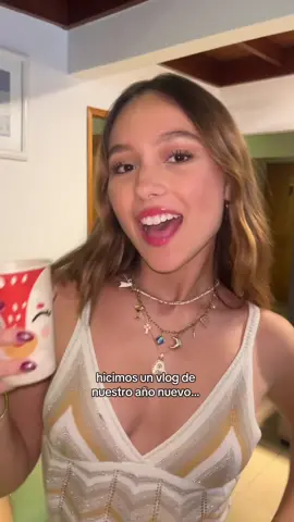 JAJAJAJ FELIZ AÑOO!!! acompáñanos en mi próximo vlog de YT♥️ #añonuevo #miprimertrago 