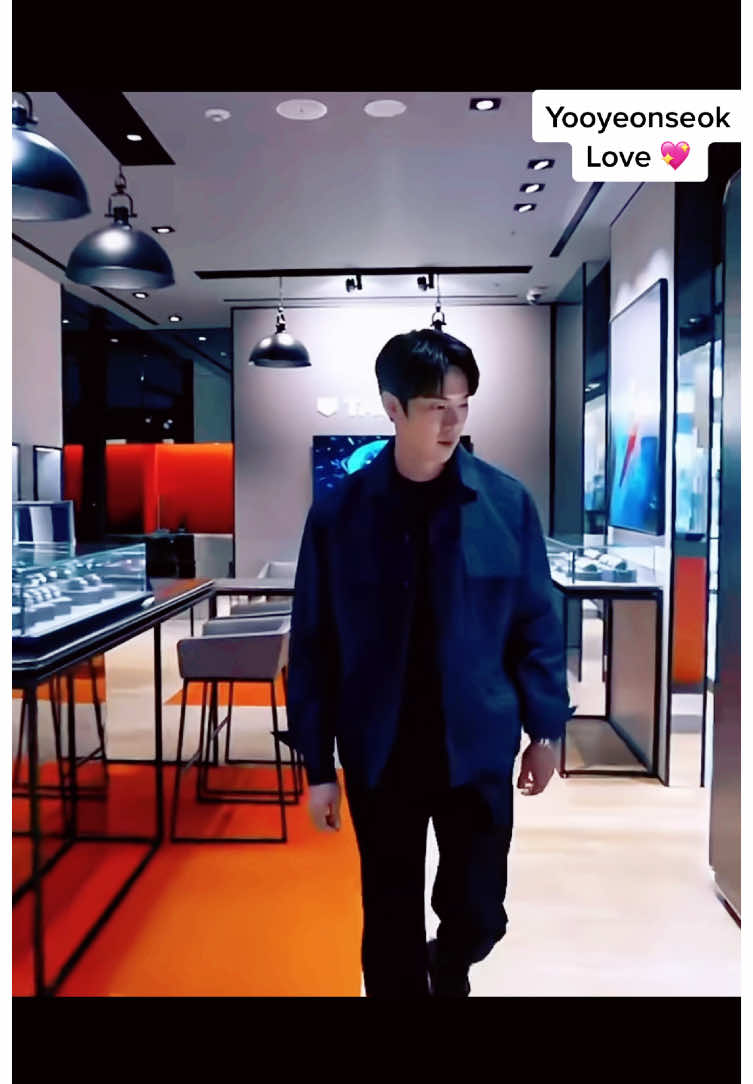 #yooyeonseok#whenthephonerings #kdrama #korean #fyp #behind #shot #actors 柳演锡混剪花絮