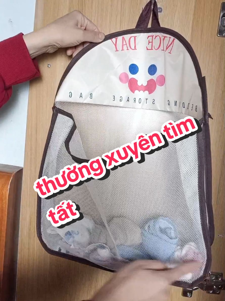Túi để tất vớ gọn gàng dễ lấy.Không lo mất,không phải đi tìm#thammit92 #tuiluoi#tuidungtat #tuitreodolot #tuitreodo #tuidetatvo 