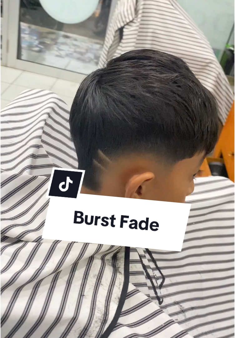 Cukur Dikit Aja , Dibikin Burst Fade #modelrambut #burstfade #modelrambutanak #rekomendasimodelrambut #solusirambutrontok #salsacosmetik #hairserumsalsa #hairserum @Salsa Cosmetic Official 