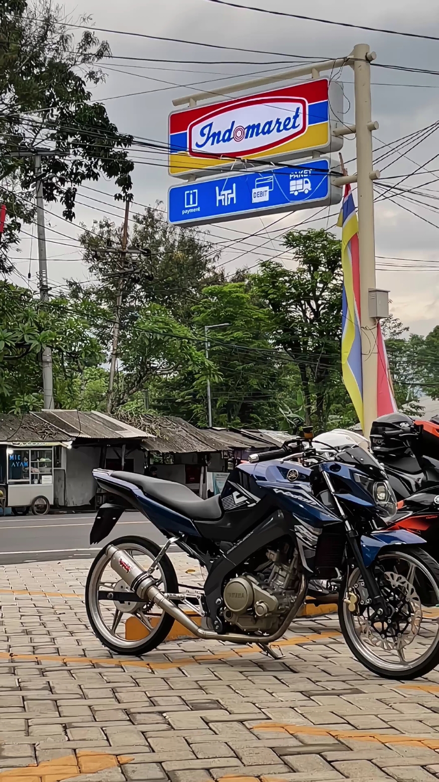 Mosok iki 2025? #deprokstyle  #vixion_modifikasi  #vixionlongarm  #lumajangstyle  #fypシ゚viral🖤tiktok #fypdong #fypp #fyp #xyzcba  #yerexjatim #yerex500m #vixionroadrace #cinematic #vixion #2025 