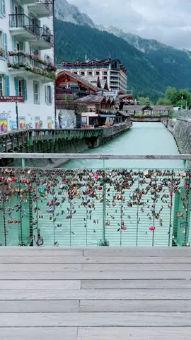 شاموني 🇫🇷🤍 #فرنسا #اكسبلورexplore #تصميم_فيديوهات🎶🎤🎬 #ترند #2025bride #شامونيه_فرنسا🇳🇱 #2025 #findeaño #ستوريات #صور #capcut #فرنسا🇨🇵_بلجيكا🇧🇪_المانيا🇩🇪_اسبانيا🇪🇸 #pov #الخبر 