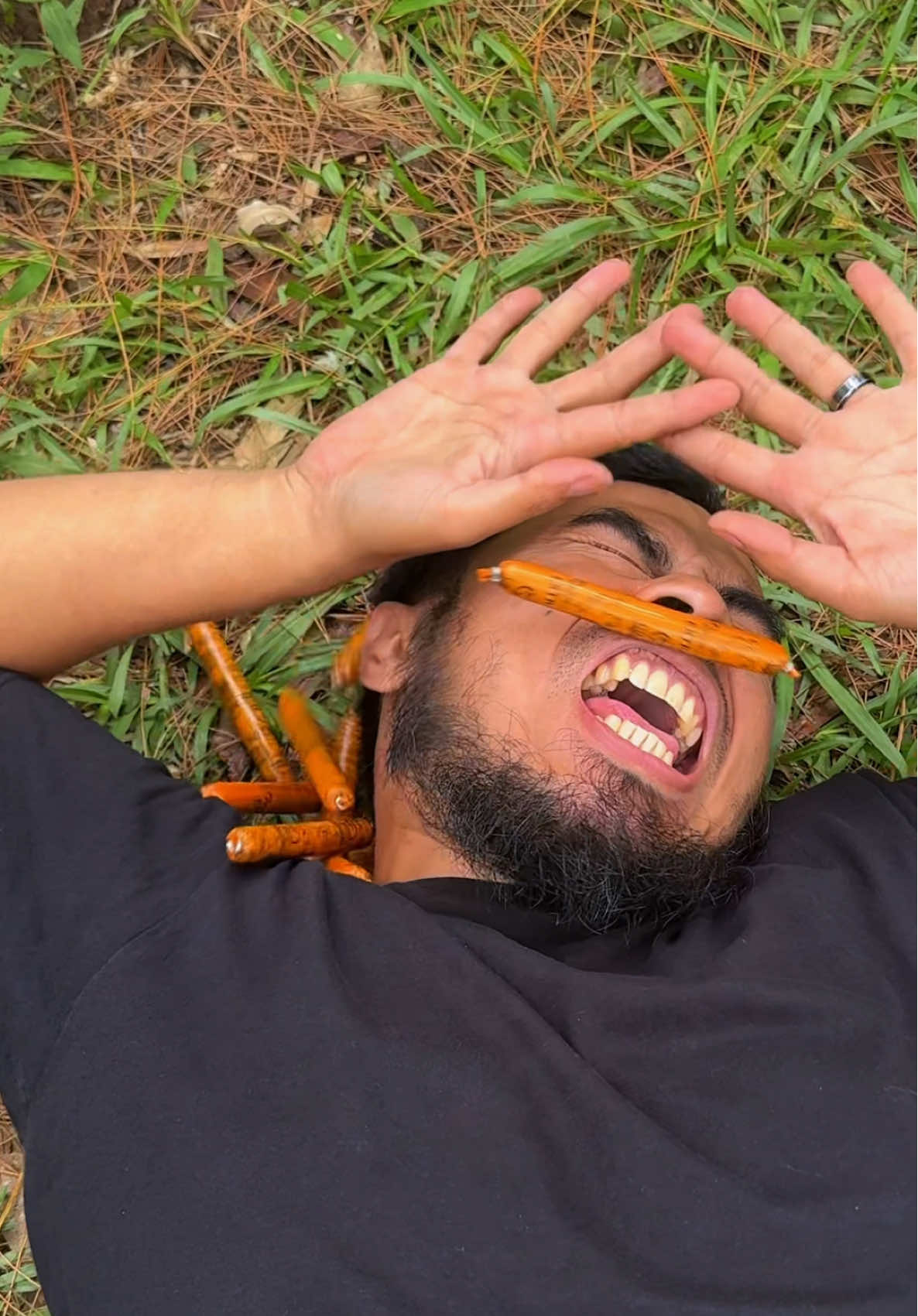 Unlock sausages in seconds #camping #LifeHack #funny #Outdoors 