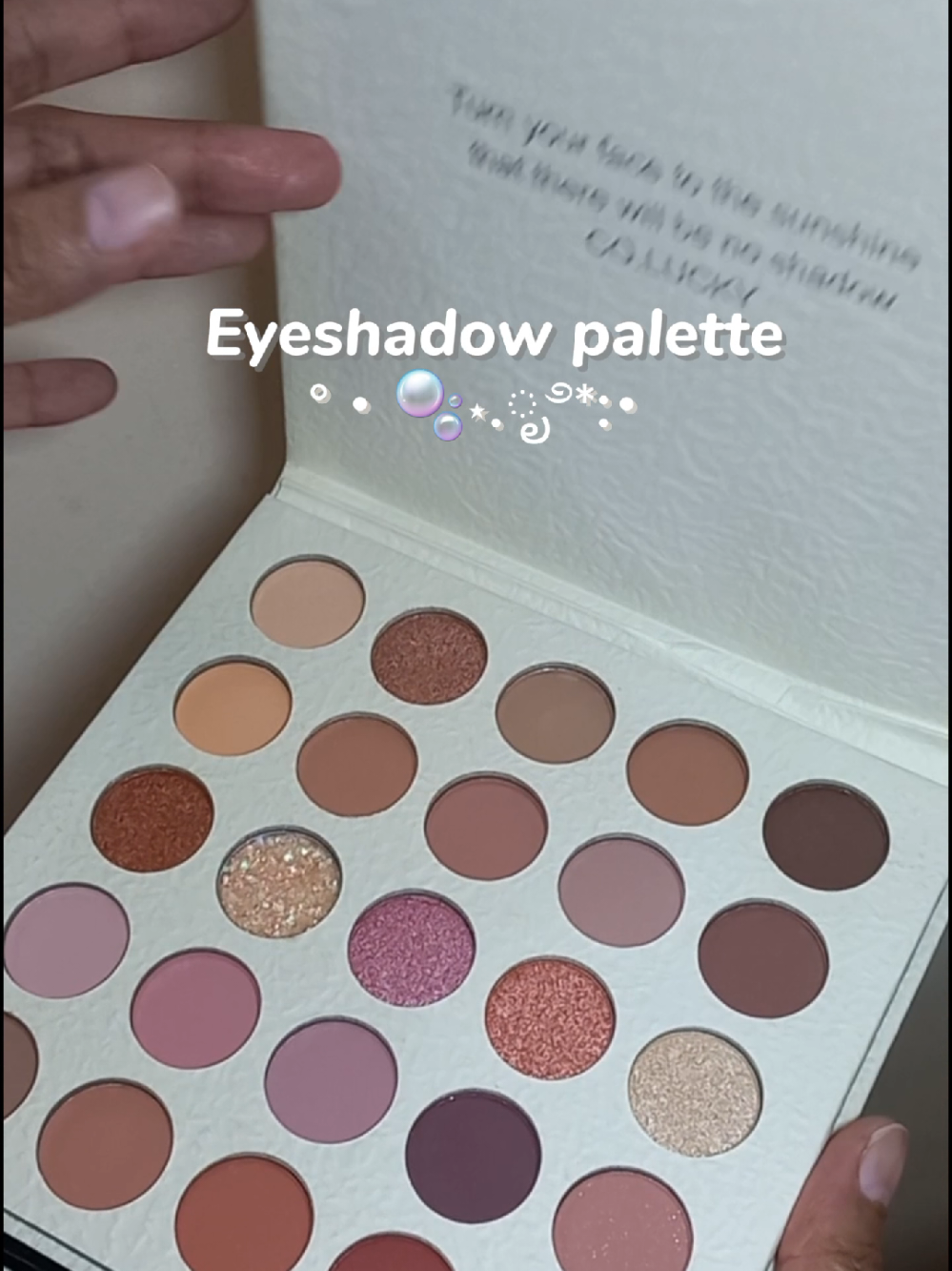 affordable and good quality eyeshadow palette. Grab yours now! #eyeshadowpalette #eyeshadow #eyeshadowrecommendation #makeup #makeuprecomendation #makeupeyeshadow #eyeshadowtutorial #eyeshadowforbeginners 