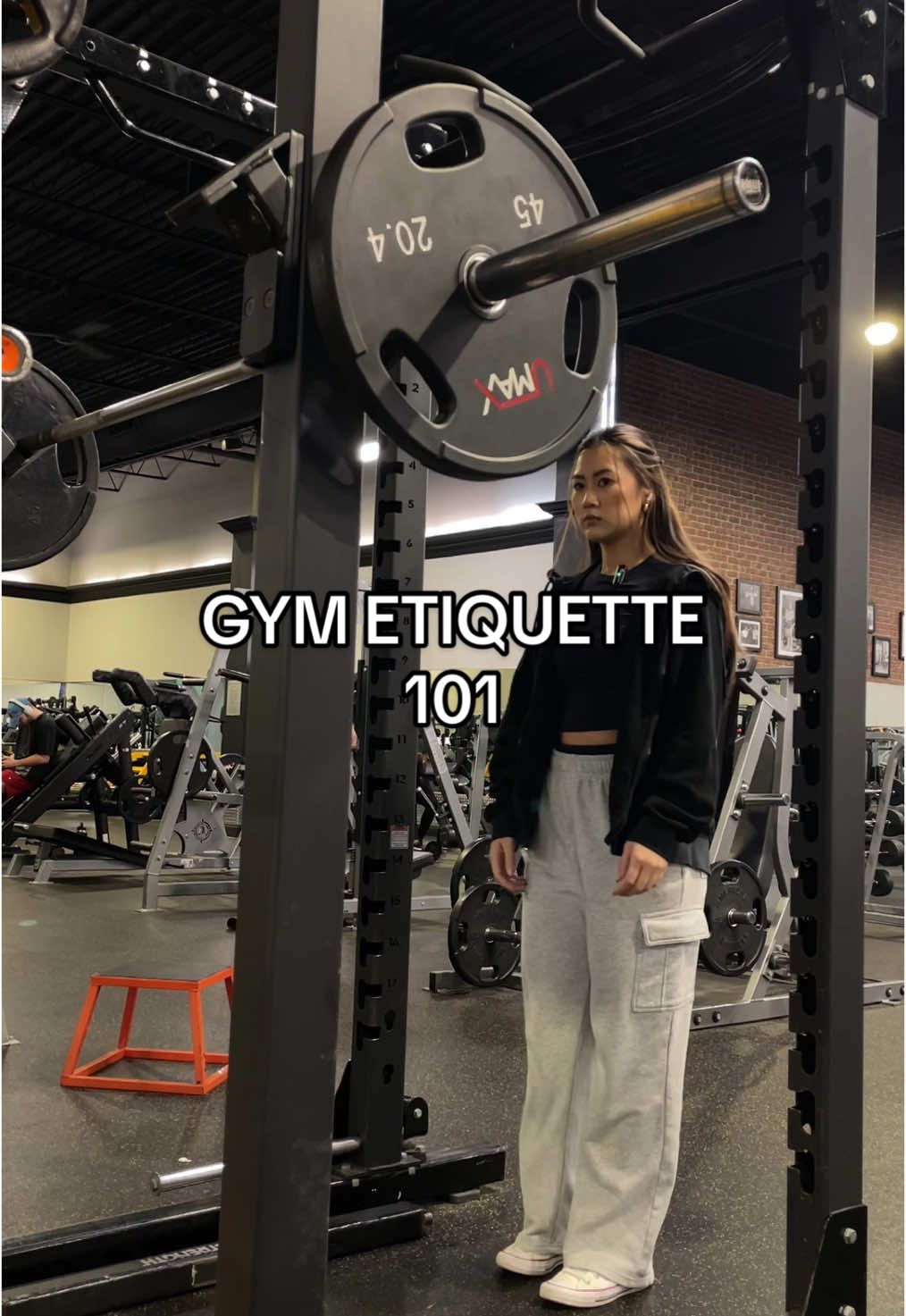 all this before even starting my workout?! 😵‍💫 #gymetiquette #gym #GymTok #gymgirlsoftiktok #Fitness #beginnertips 