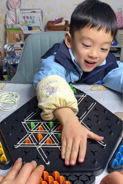 Limited time $4 parent-child gift✅#foryou #fyp #funnyvideo #funny #baby #usa🇺🇸 #gift #tiktokshop #family #game #toys #chess 