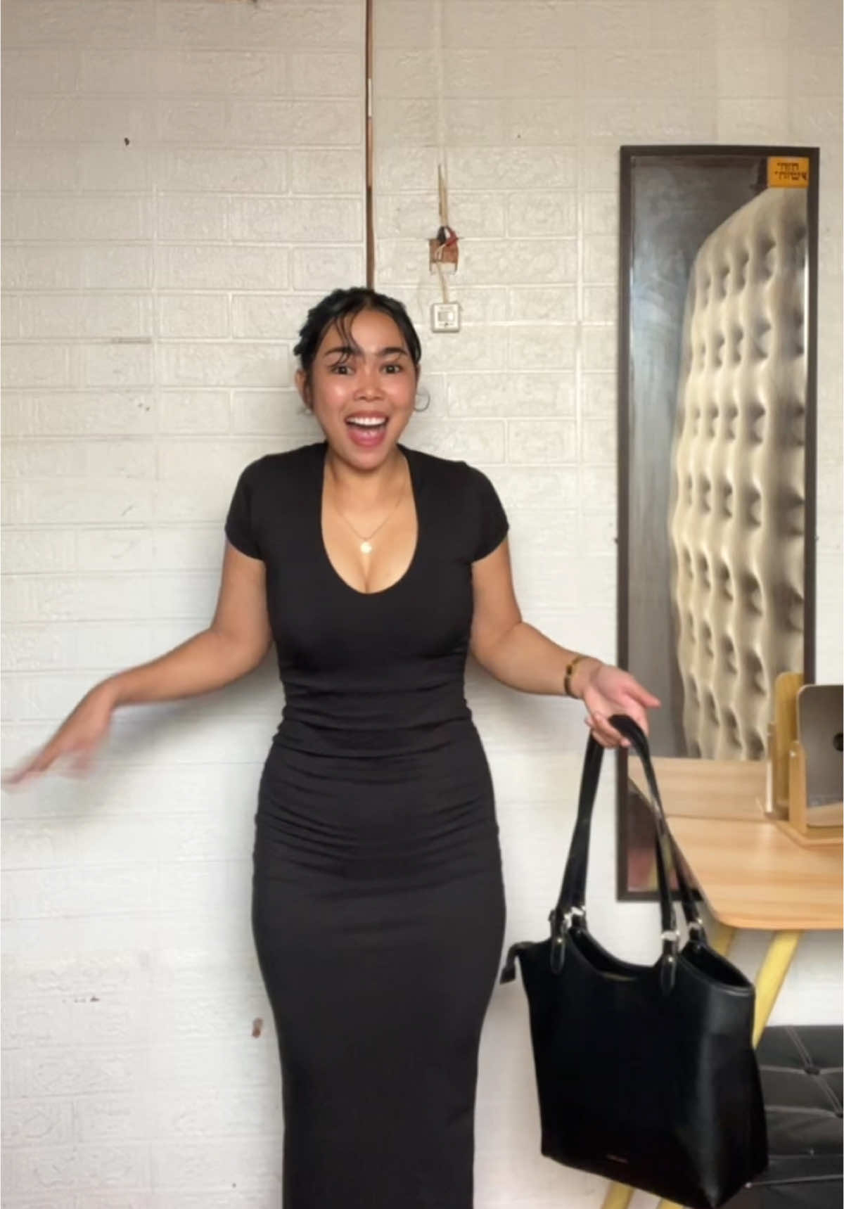 my reaction to this bodycon maxi dress! 🥹🥰✨