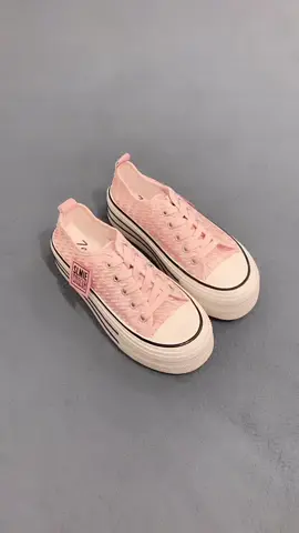 Sepatu cantik buat main bagus banget😍🫵🏻#sepatuwanita #sepatuimport #sepatu #zealo 