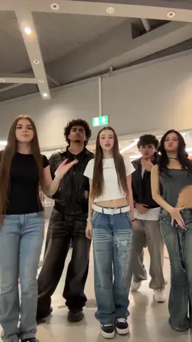 With gang😎😝@s a m r o 🫧 @𝐙𝐀𝐇𝐈𝐃𝐄 @c h i a r a 🫧 @berkay⭐️ #ALINA #ZAHIDE #CHIARA #BERKAY #SAMRO #LUNATIX #lunatixrp 