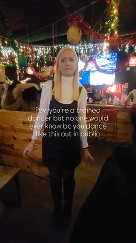 I have no explanation for this behavior. 🤦🏼‍♀️ #dance #fyp #tiktokdance #dancer #flightattendant #layover #millennial 