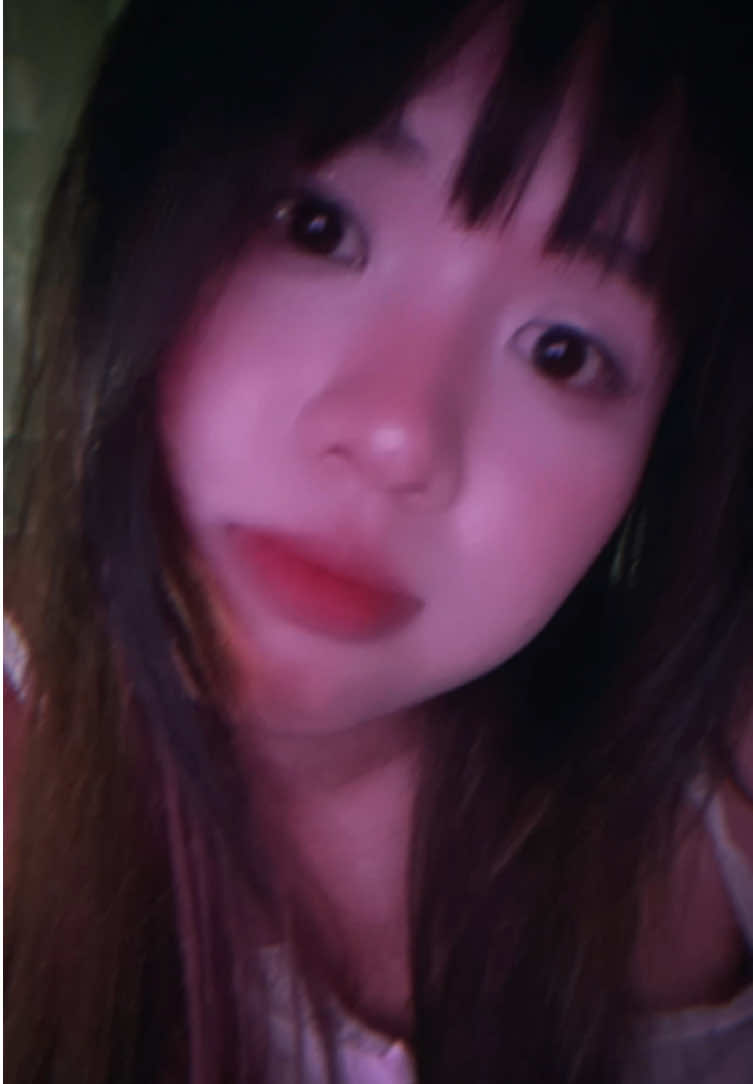 Sao người ta bảo em nhìn căng căng căng 👀   