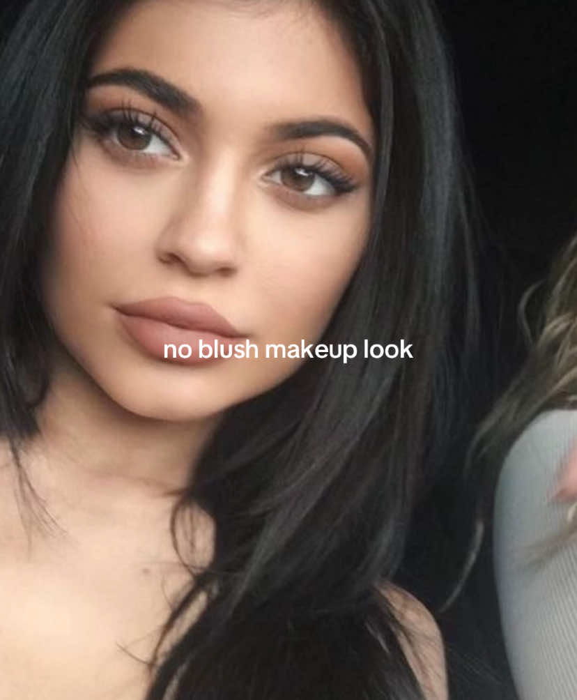 it’s something #makeup #aesthetic #kyliejenner #kendalljenner #kimkardashian #makeuplook 