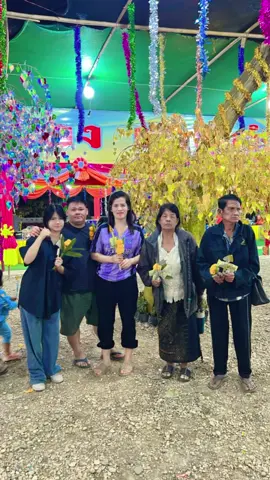 พาแม่ทำบุญปิดทอง ฝังลูกนิมิต#วัดคุยม่วง พิโลกบ้านเรา#สาวพิโลก #สาวเหนือ #สาวพิษณุโลก #คนพิดโลก #สาวโรงงาน #คนไกลบ้าน 