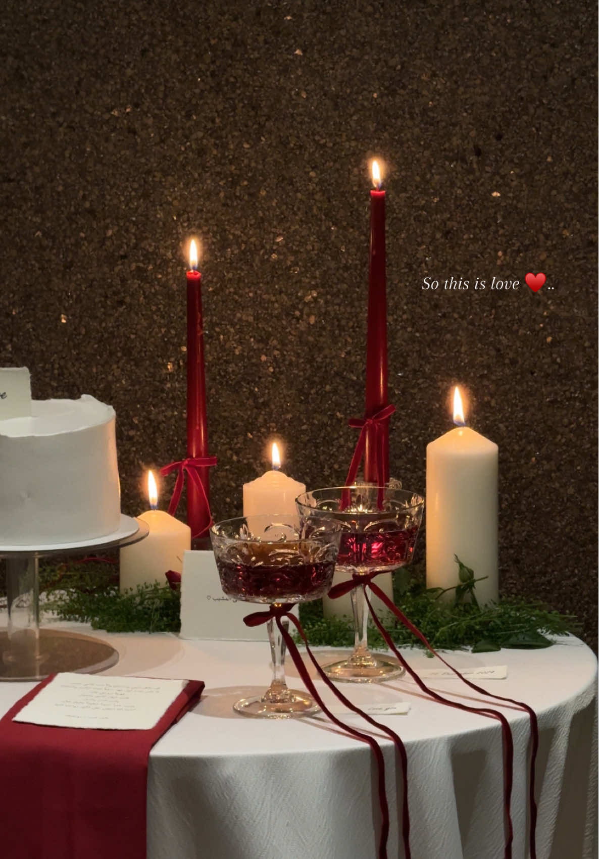 يا بدايات المحبة 💌..  #newyear #2025 #explore #viral #fyp #قعدة #celebration #tiktok #الشتاء #hotel #indoor #حب #Love #annvirsary #winter 