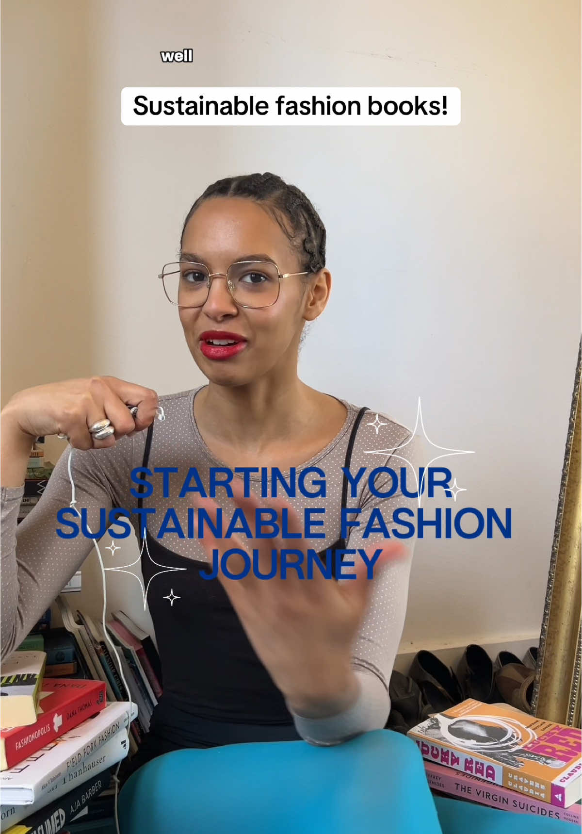 Books I would recommend to learn more about sustainable fashion! #fashiontiktok #sustainablefashion #sustyfashionjourney #fastfashionsucks #BookTok 