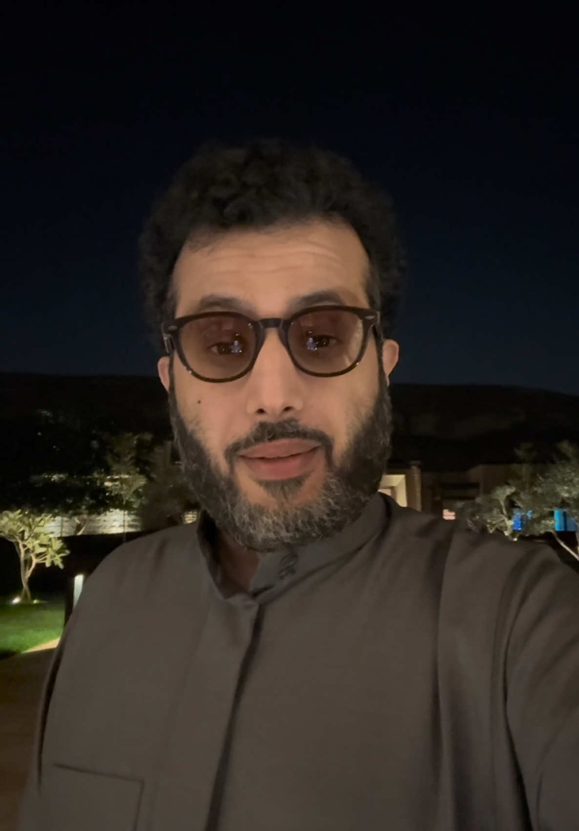 ٣٥ سيارة مره وحدة 😎 تابع حسابي على تيك توك  وصور فيديو على أغنية #موسم_الرياض  وأنتم بمناطق الموسم  وشاركها على هاشتاق #مسابقة_موسم_الرياض   أهم شيء وأنتم مبسوطين 😎🥊 تنتهي المسابقة يوم ١٢ يناير 🗓️