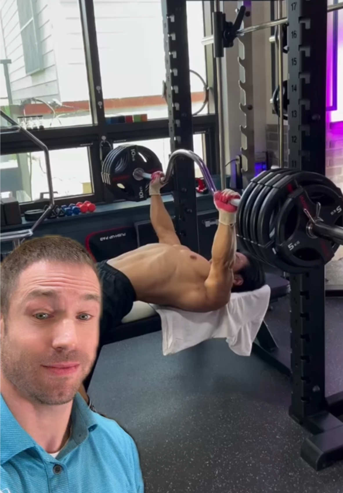 His bench press was DEEP for max stretch on the pecs! (seok_tory/IG) #bodybuilding #gym @Muscle and Motion 