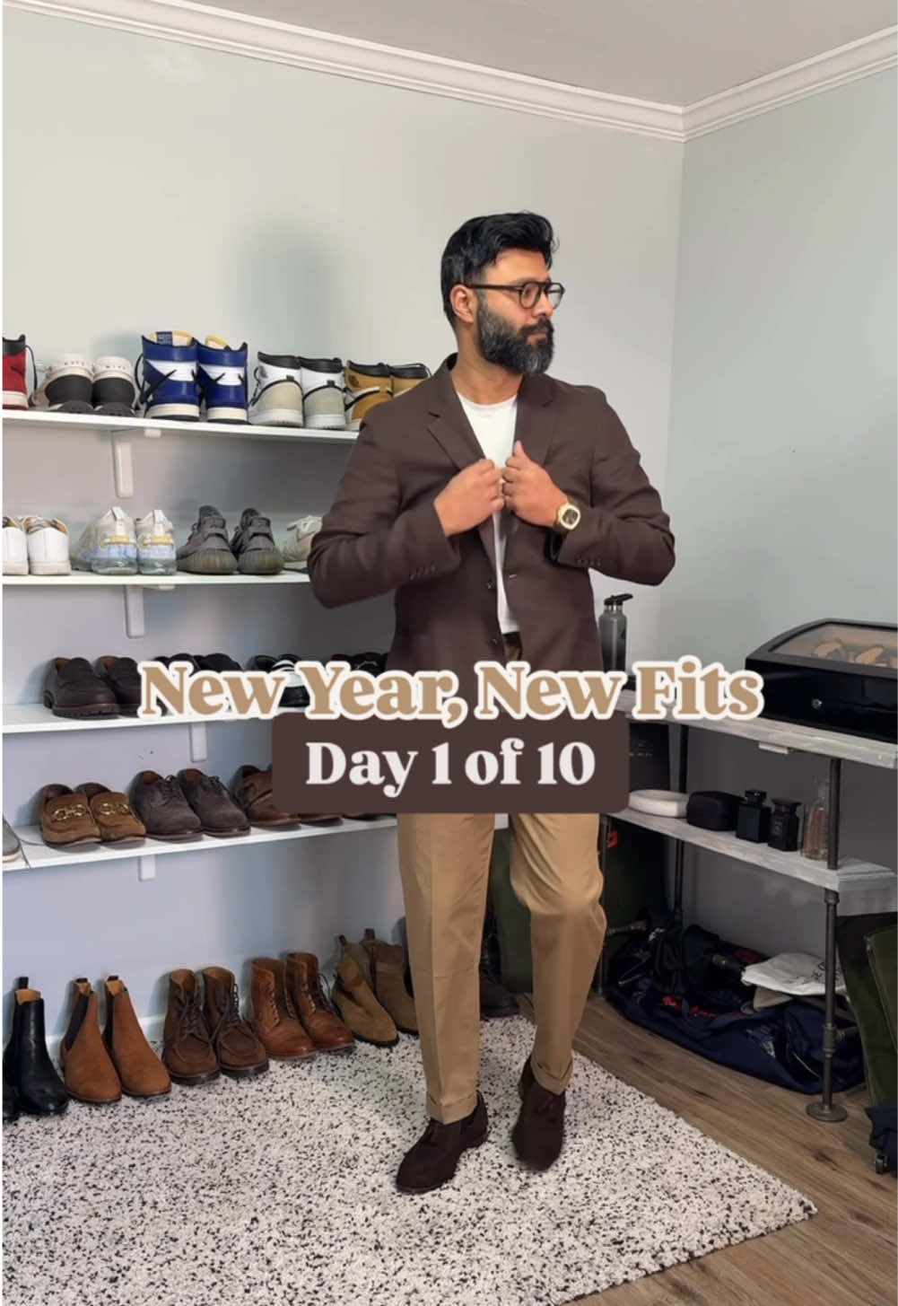 Back to work today with a clean elevated casual look for the office and a team dinner!  Blazer:  @Todd Snyder  Tee:  @UNIQLO USA  Chinos:  @toddsnyderny  Loafers:  @Beckett Simonon  Watch:  @MIDO Watches  #mensstyle #mensfashion #outfit #menswear #outfitoftheday #blazer #loafers #casual #elevatedstyle