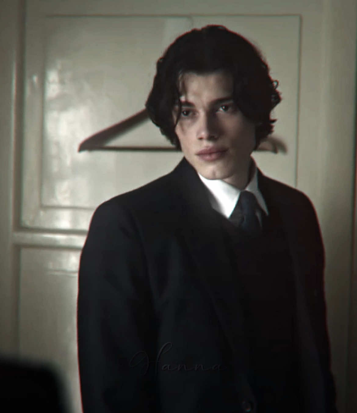 sad girl #thetearsmith #rigelwilde #rigelwildeedit #rigelwilde #foryouu #fyp #foryoupagethis #makethisviral #fyppppppppppppppppppppppp #thetearsmithserie #netflixseries #foruyou 