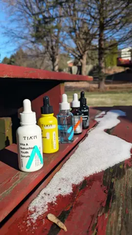 ✨Want glowy skin? Check out the new serum collection from Tia’m and pick the right one for you. 🩵 Fine lines & wrinkles? TIAM Vita A Bakuchiol Youth Serum. Infused with Vitamin A, Bakuchiol, and fish collagen. It helps smooth fine lines and wrinkles and helps firm the skin It boosts collagen and elastin for plump looking skin. 💛 Dullness & Uneven skin tone TIAM Vita B3 Source. Packed with 10% Niacinamide and 2% Arbutin. It aims to reduce dark spots and even skin tone. It helps fade dark spots and acne marks 💙 Dry & Irritation skin TIAM Hyaluronic Glow Revive Serum. It has 7 types of hyaluronic acid. A lightweight, non-sticky hyaluronic acid serum. It deeply hydrates and soothes the skin for a glowing complexion. 🩶 Dark Spots & High Pigmentations TIAM Vitamin C 24 Surprise Serum. Including 22% ascorbic acid and 2% vitamin. This serum helps brightens and revitalise dull skin, Encourages collagen production and prevents pigmentation. 🖤 Large pores & oily skin TIAM Pore Minimizing 21 Serum. It contains 20% Niacinamide, 1% zinc PCA and natural BHA from Willow Bar It gently exfoliates, and aims to refine the skin texture ,minimize pores Which one do you want to try first?  @TIAM_official  #tiam #tiam #tiamserum #darkspots #agingskin #dullskin #dryness #koreanskincare #kbeauty #koreabeauty #koreanbeauty #koreanskincare #glassskin #koreanbeautyproducts #koreanbeautyproducts #koreanbeautytrends #kbeautycommunity #koreanbeautygoals #kbeautylovers #viralskincare #kbeautyfavorites #skincareessentials  #yencywood #gifted #reviews