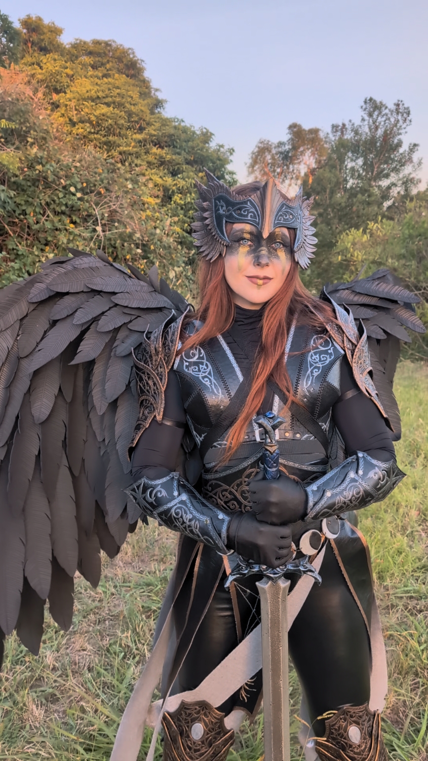 Ready to take warriors to Valhalla 🪽 Leather armor and foam wings made by me ✨  Fake larp sword by @Ateliers Nemesis Inc ⚔️ #valkyrie #fantasycostume #mythology #larp #cosplay #leatherwork #vikings 