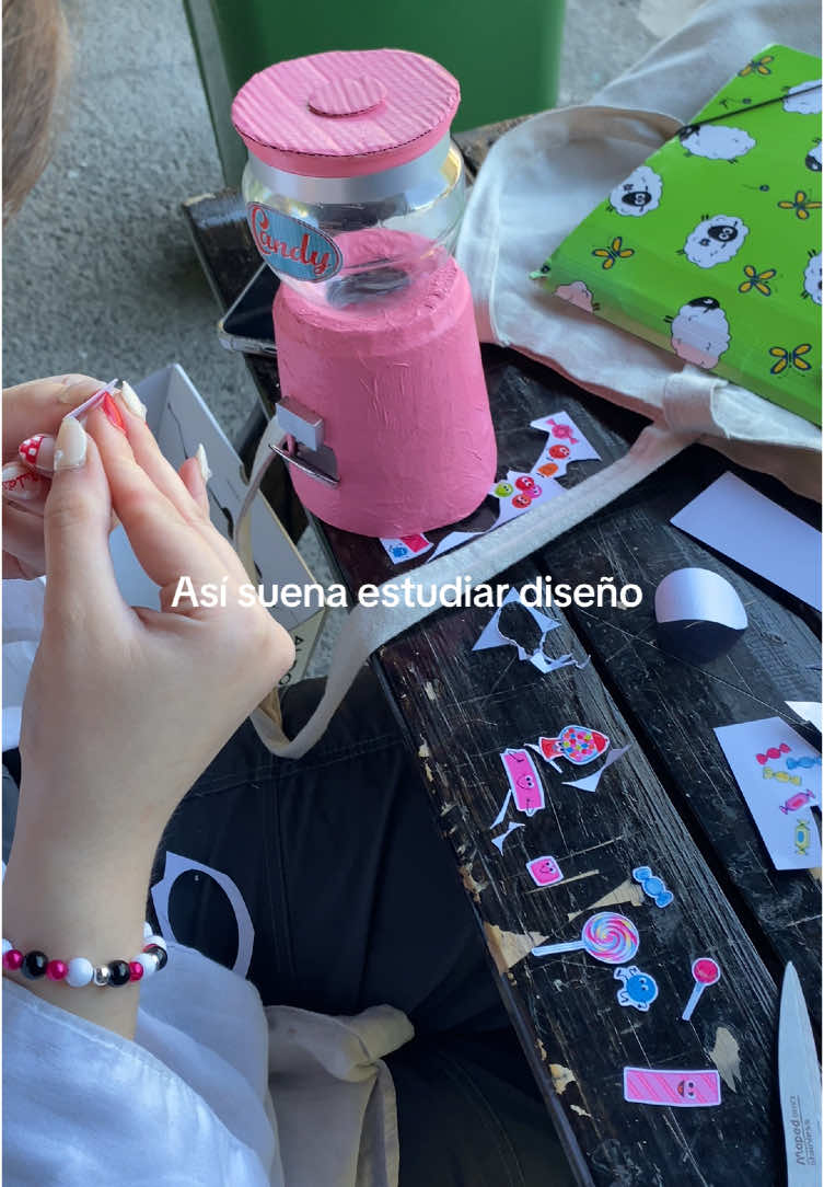 aun así amo la carrera #diseñografico #diseño #chile #fyp #design #artattack #graphicdesign #arte #manualidades 