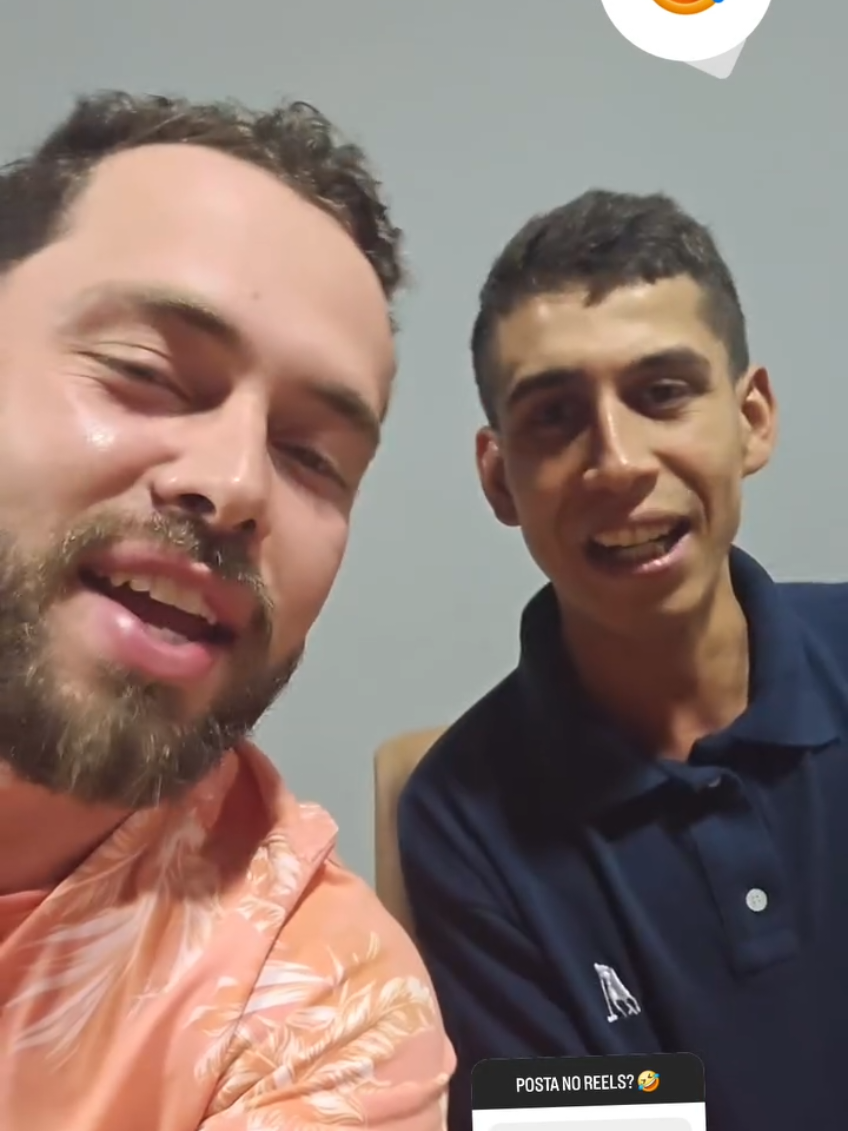 amigos inseparáveis @eu.joaovitorpaiva e Ticolé 🤣🤣🤣 @Aline Barros #sondame #humorgospel #humor 