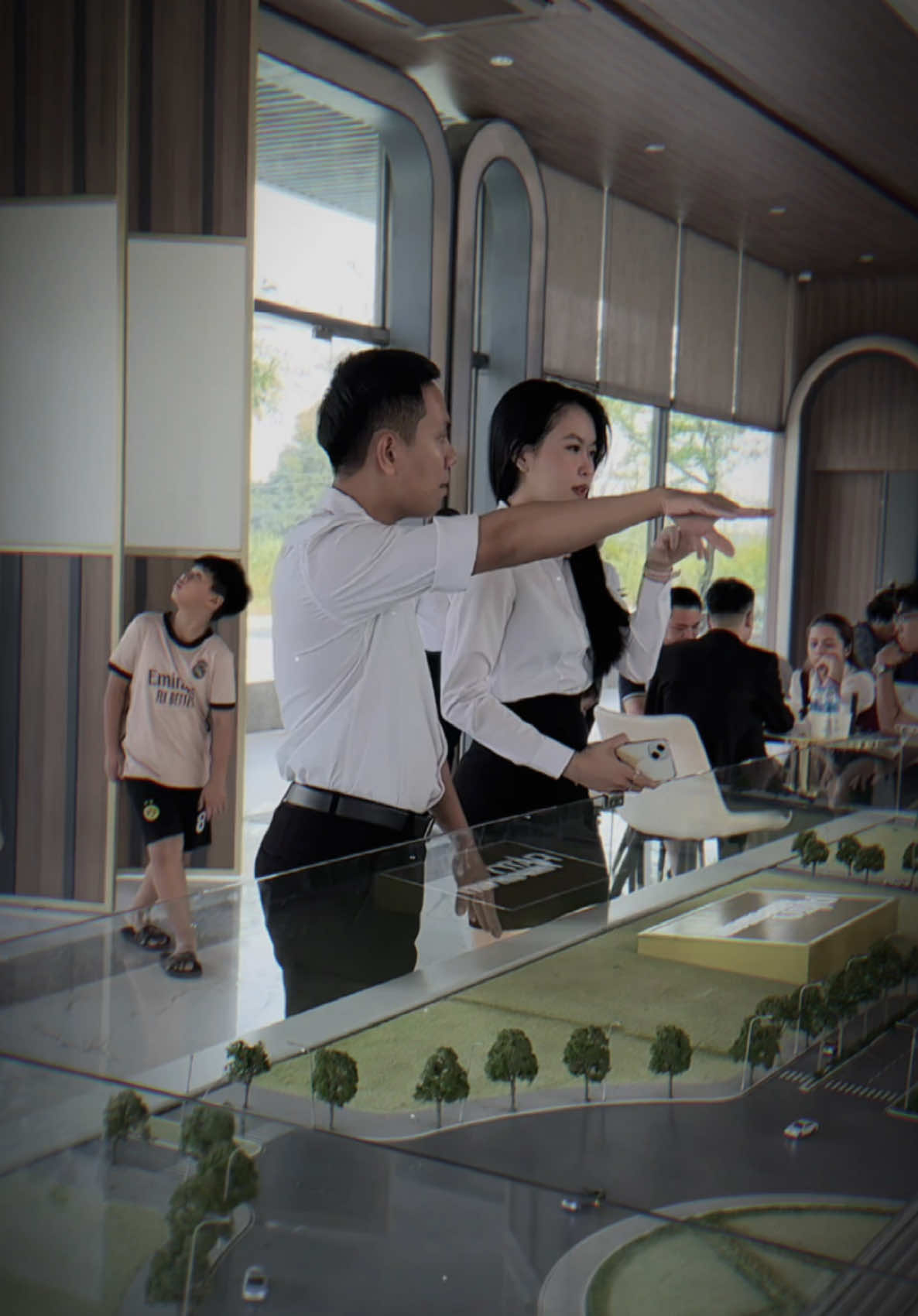 Vào chuyên môn nghề nghiệp là mặt nghiêm túc nói không ngừng về dự án  ở  Đồng Nai🤭🤭. @Thu Real Estate  #CapCut #foryou #viral #storytime #xh #salebds #dautubatdongsan #bds #batdongsan #sale #j4f #justforfun #trendingtiktok #fiato #fiatoairportcity 