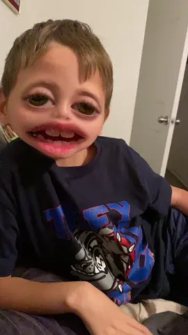 Omg he really does think we have money everyday 🤣