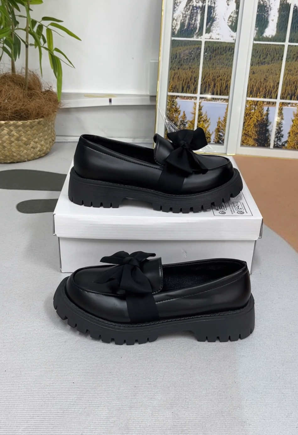#tiktokshop #foryou #fyp #shoes #comfortable #black #valentinesdaypresent #cute 