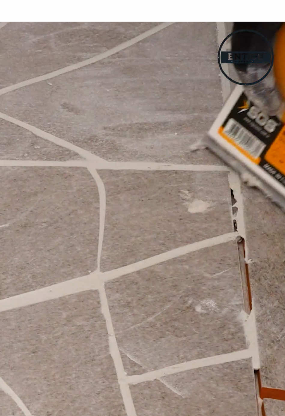 Broken tiles floor design #broken #tiles #floor #design 