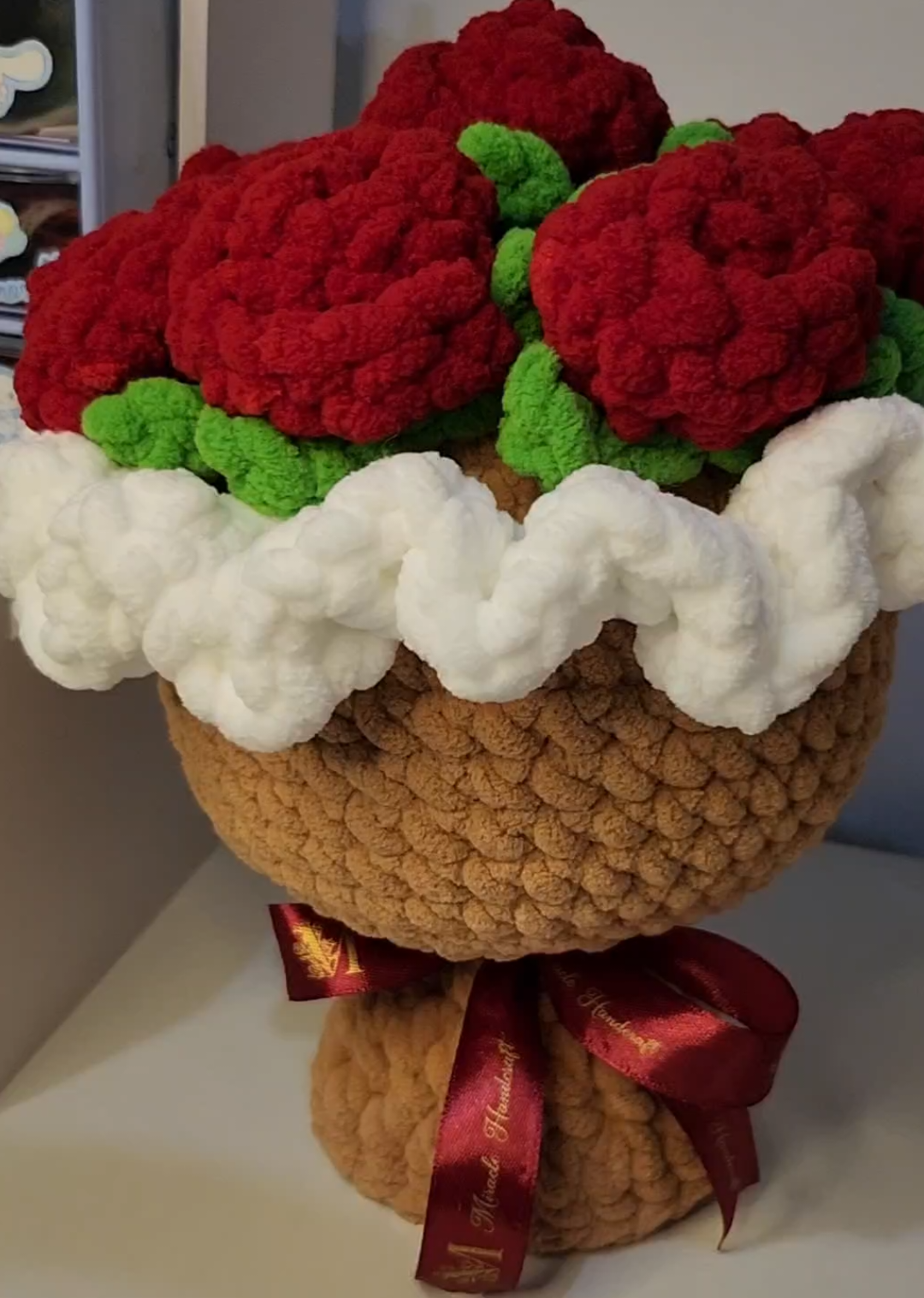 Rose bouquet Plushie 🌹 cocok banget buat gift ⚘️ || CO 🍊 : Miracle_handcraft #valentinegift #valentine #handmadebouquet #bigbouquet #crochetrose #crochetbouquet 