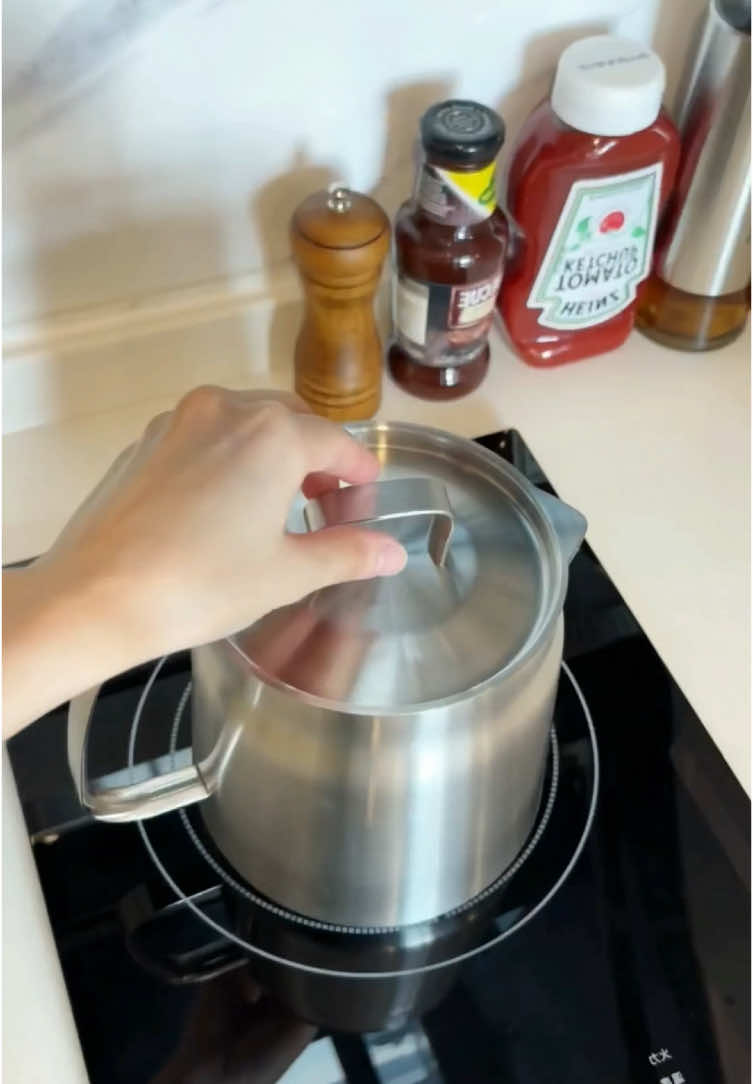 🥰304 Stainless steel deep fryer pot with grease container ✨ #frying #fryer #pot #fryingpot #fryerpot #kitchengadgets #foryoupage #kitchen #olifryer #grease 