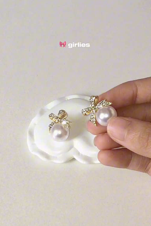 #earings #pearl #bow #pearlbow #coquette #earingsrecommendation 