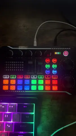 W soundcard #fypシ゚viral #soundcard #VoiceEffects #tiktokshop #contentcreator #echo #fyppppppppppppppppppppppp #fyppppppppppppppppppppppp #soundcardforlivestream #xyzbca #zyxcba #a 