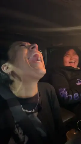 That LAUGH when no sound comes out !!!😆😆😆 #lifeafterdivorce #laughing #cantbreathe #laugh #nosound 