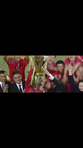 hình ảnh 2018 quá trở lại ❤️🇻🇳  các bạn có tưởng tượng không khí Việt Nam vô địch không ?#vietnam #vietnamvodich🇻🇳🇻🇳❤️ #tdiễm_tthanhnha💜🌷 #diễm_yeuchị_nhã🥰 #thanhdiem×thanhnhachuche❤️👻 #kỷ niệm xưa #