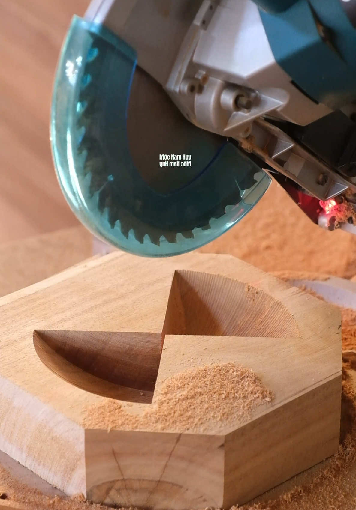 ユニークな木材切断スキル IQ 140 #DIY #tools #tips #woodworking 