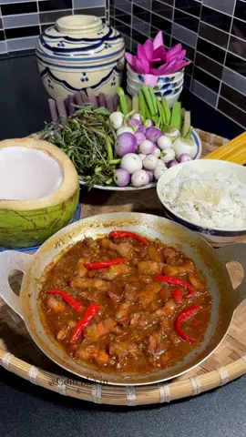 Cơm nhà ín . Thịt ba rọi kho mắm ruốc nè mí bà#comnhain #xuhuong #trending #ancungtiktok 