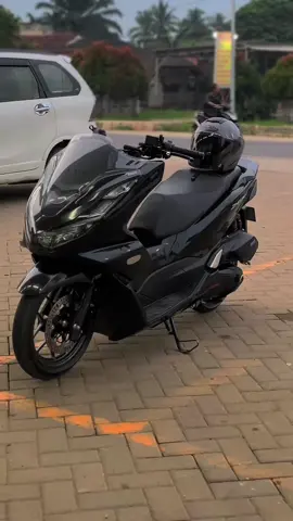 back 🙌🏻#pcxproper #pcxแต่งสวย #pcx160modifikasi #pcxstylemothai #pcxthailand #pcx160ล้อแต่งสวย🇹🇭 #pcx160ล้อ17แต่งสวย #ktrlkaskus #fyp #fypシ #fyppppppppppppppppppppppp 